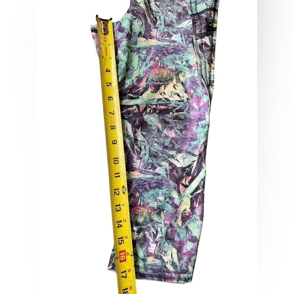 lululemon athletica Women’s Cropped Leggings Size 6 - Picture 6 of 16